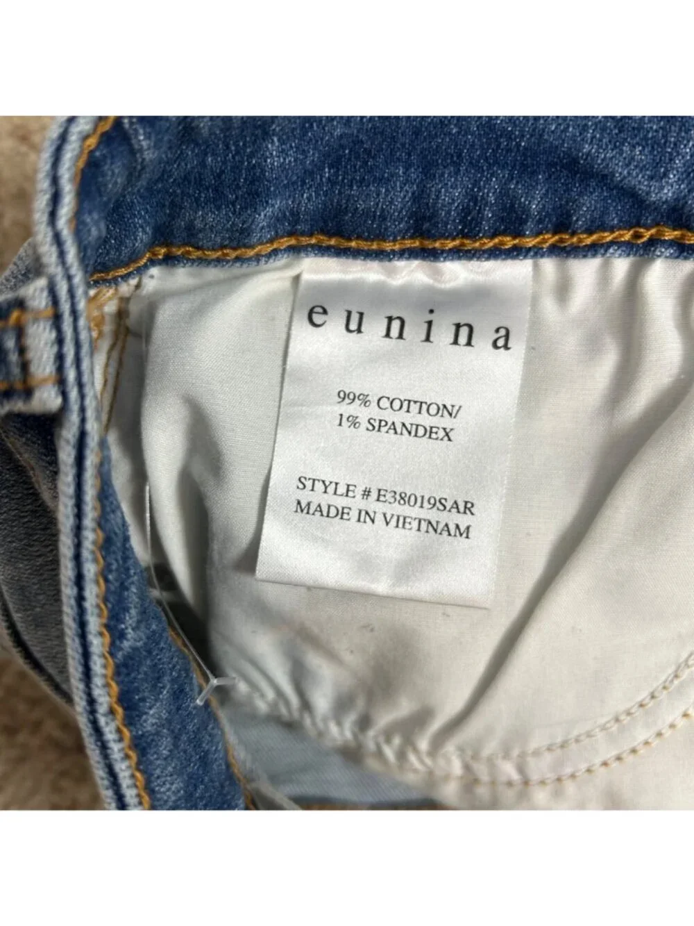 eunina brand style